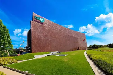 Zydus Lifesciences: Sterling Biotech में 50% Stake लिया