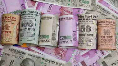 रुपया 12 पैसे चढ़कर 86.81/USD, FII बिकवाली जारी