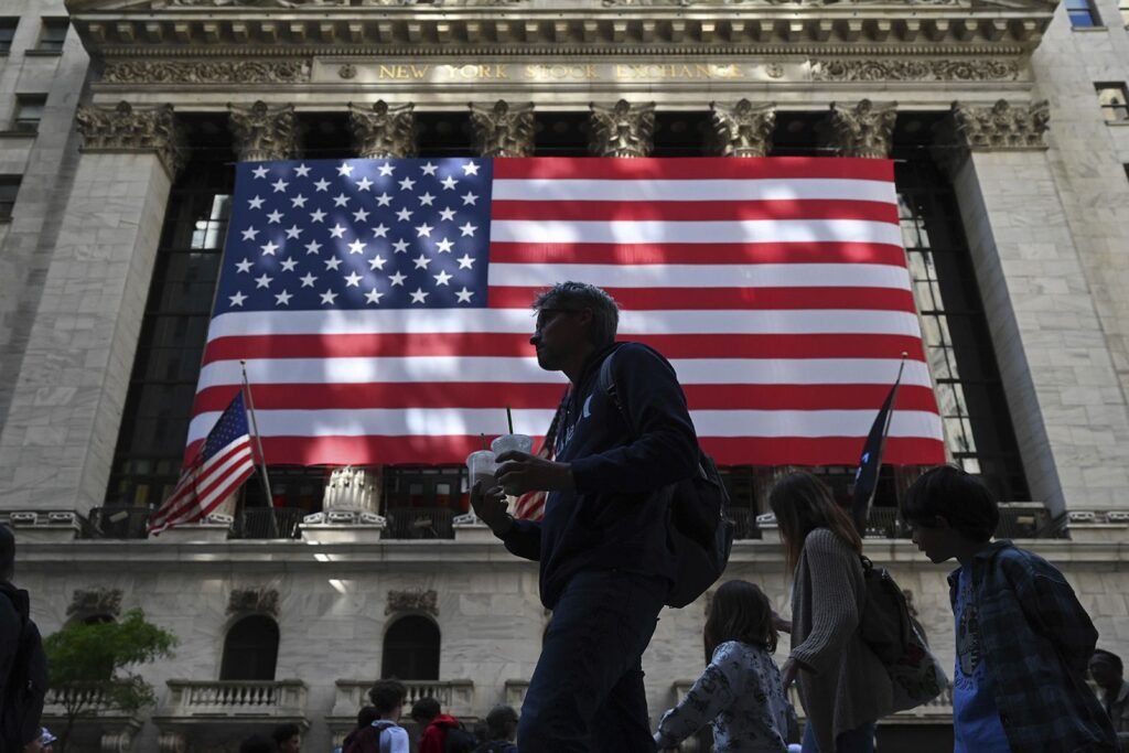 Asian Stocks Rise as US Market Rebounds After Strong Job Data