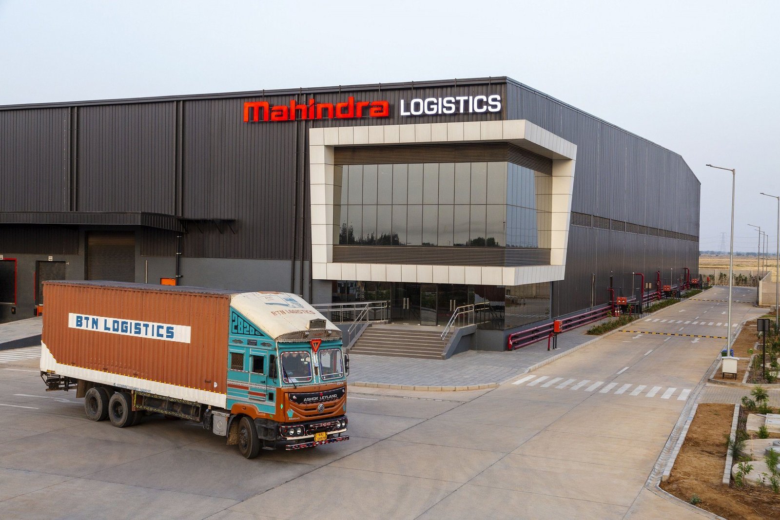 Mahindra Logistics Partners with Sangti Solutions for Carbon Emission Reduction